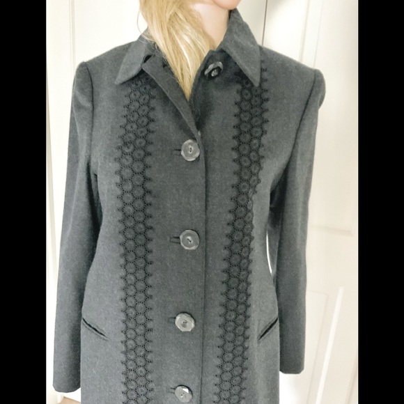 Carolina Herrera gray wool coat 8 - Picture 9 of 16